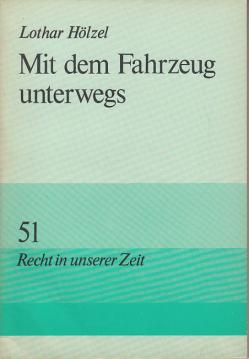 Mit dem Fahrzeug unterwegs. Mit dem Fahrzeug unterwegs.